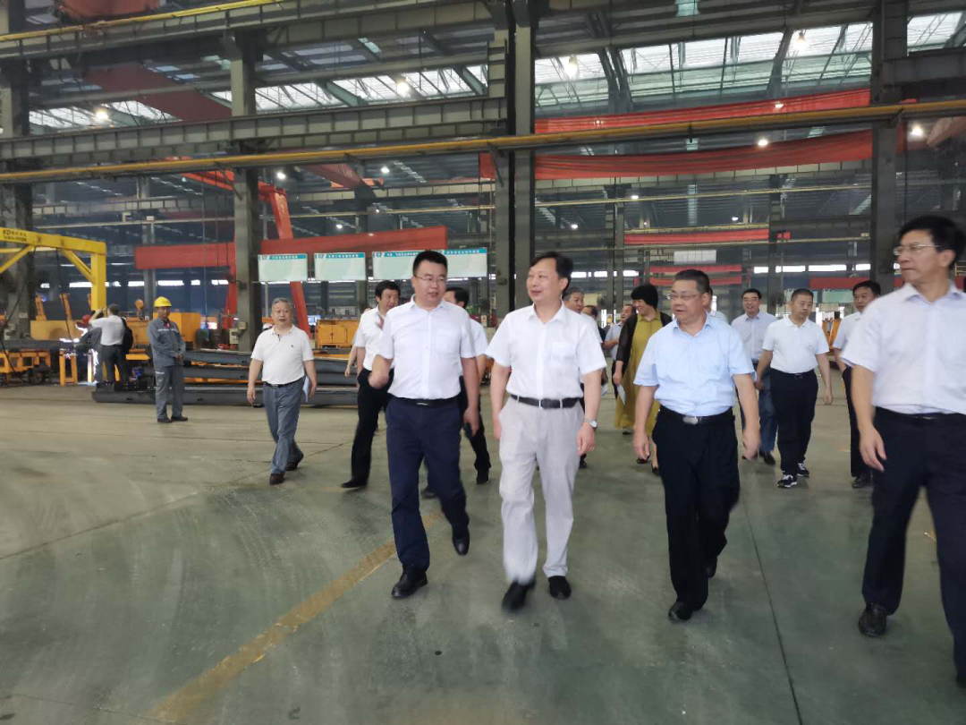 市人大常委會主任夏衛東一行蒞臨湖北楚勝調研